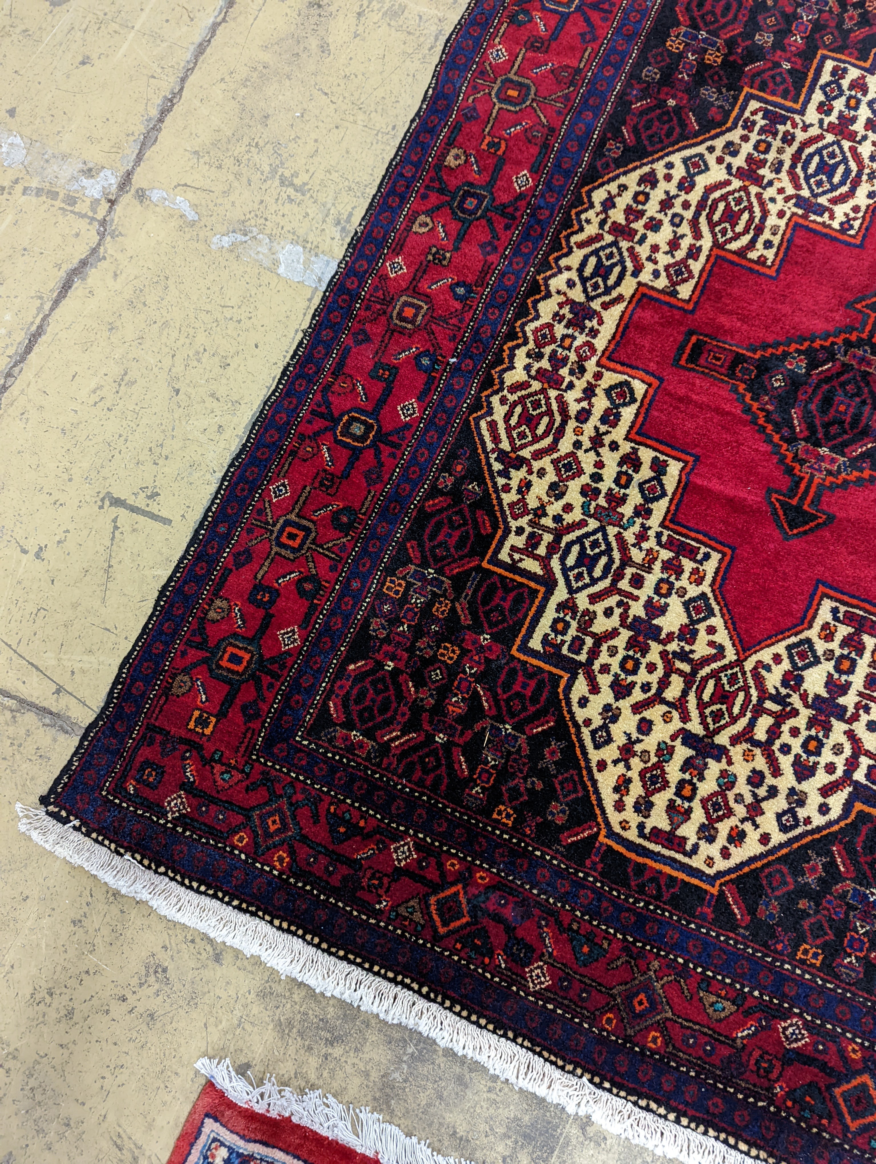 A Shiraz rug, 150 x 120cm